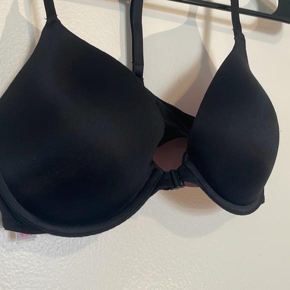 Victoria's Secret PINK Front Clip Racerback Bra - Picture 4 of 5